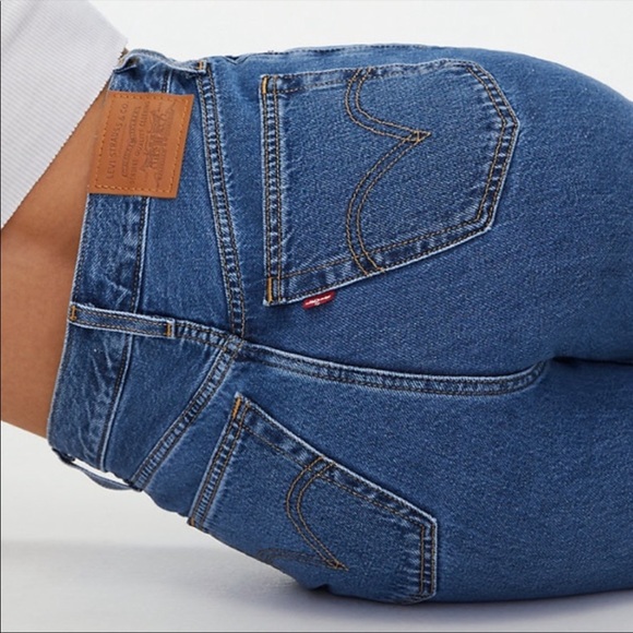 Levi’s Premium HIGH LOOSE JEANS - Picture 7 of 11